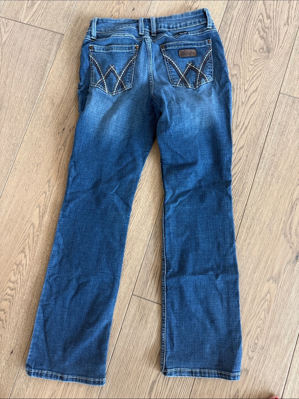 Wrangler Women's Flare Jeans - Medium Blue Wash - Picture 3 of 4